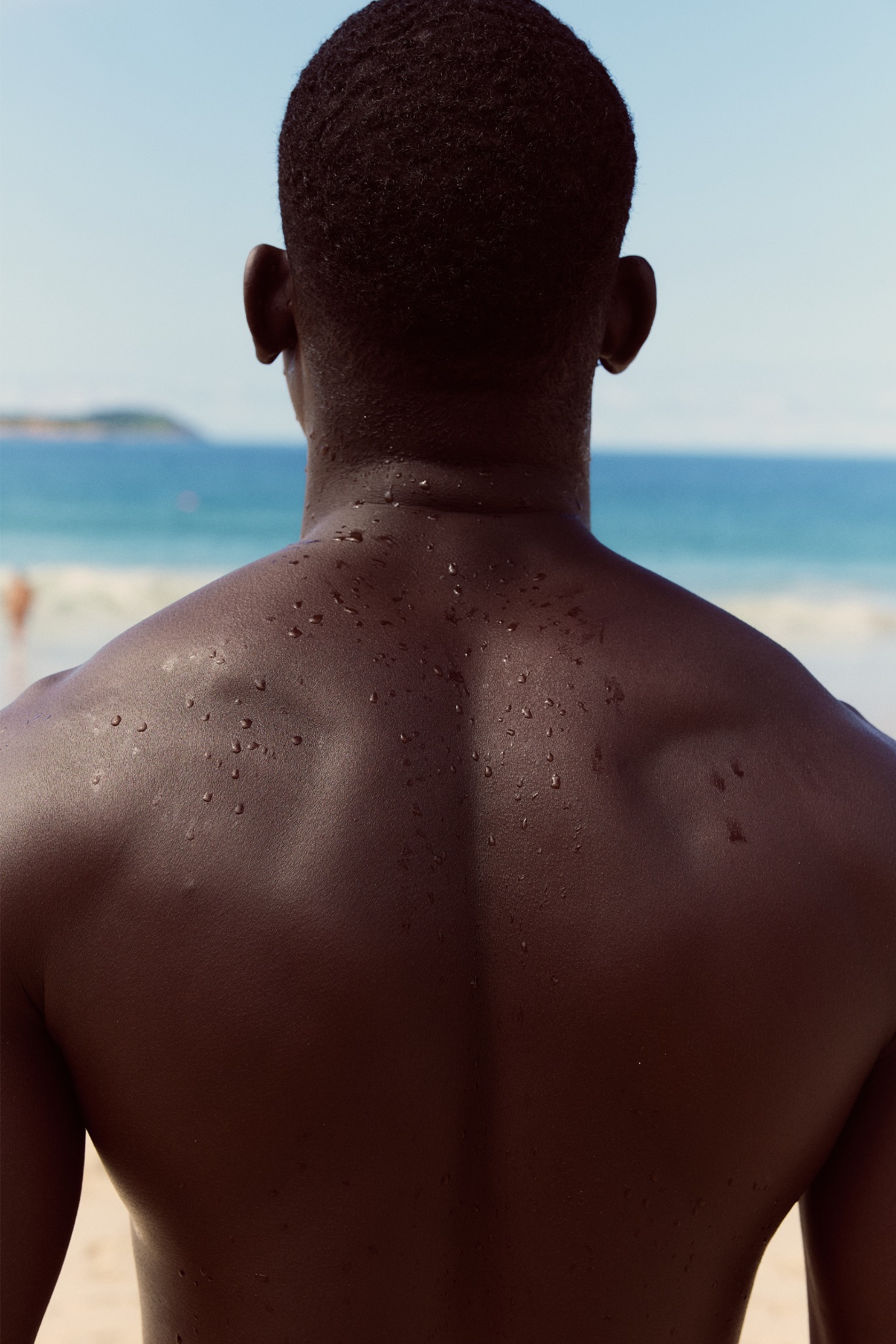 Magali Pascal ALEGRIA campaign, portrait facing the sea at Ipanema